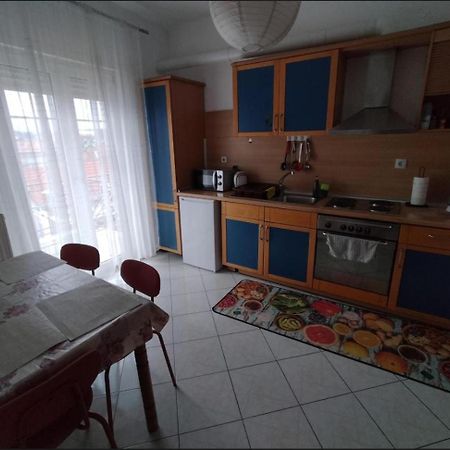S.T Family Apartement Kalambaka Eksteriør billede